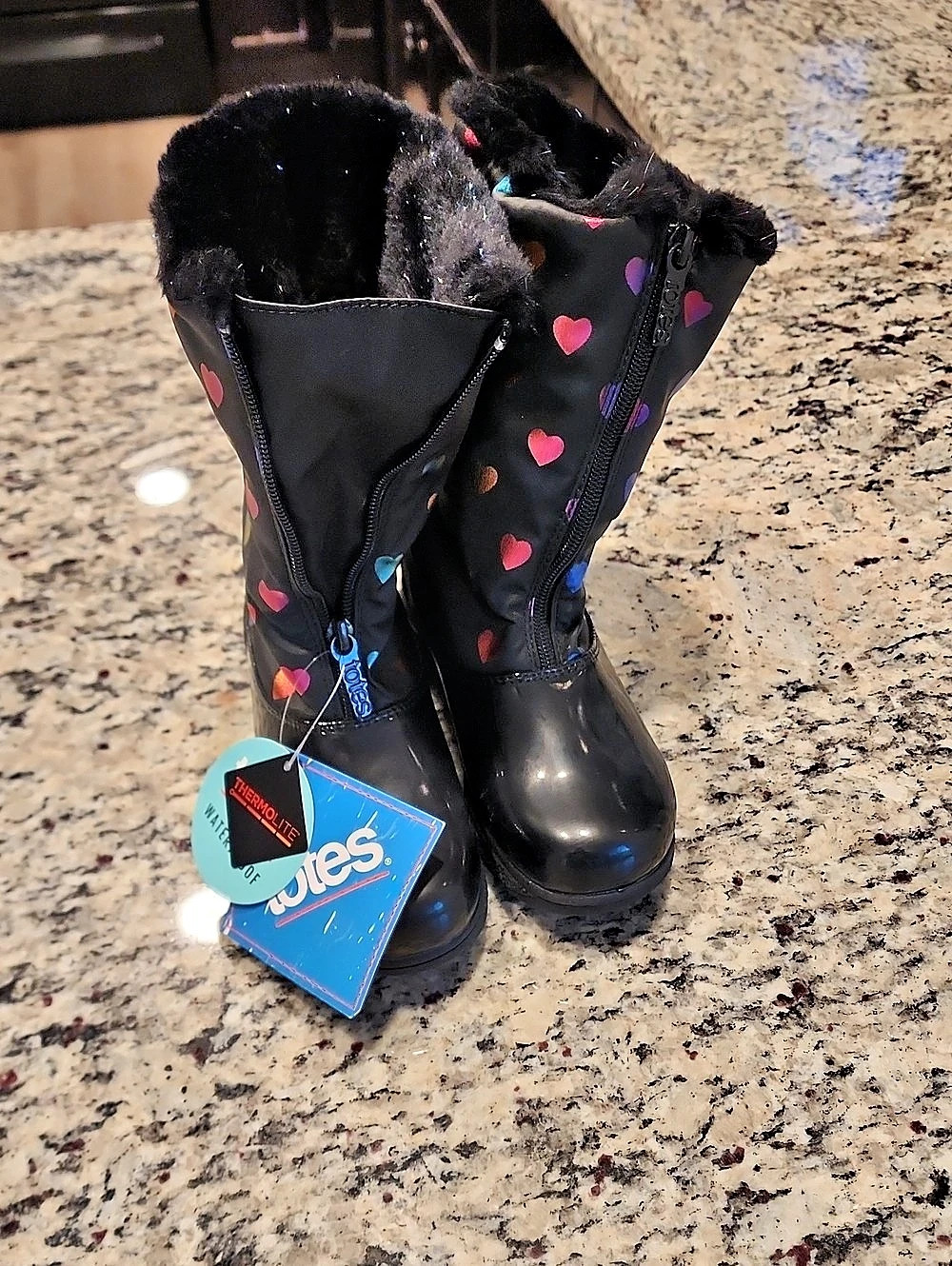 Totes Boots Kids Heart Print Girls Size 2 NWT